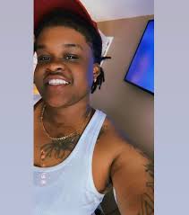 👋🏾👋🏾👋🏾 Everyone ! So I'm not a Capricorn I'm a libra ♎️ and for some  reason I attracted Capricorns 🙄 I joined this group to help me understand  yall complicated asses lol…so