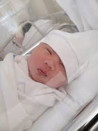 The texture, size, and breathability, among others, play a huge factor in your baby's comfort. Filipino Newborn Baby Newborn Baby