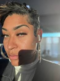 Latisha Denton's Instagram, Twitter & Facebook