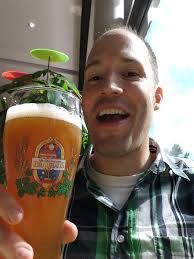 Robin Neal's Instagram, Twitter & Facebook