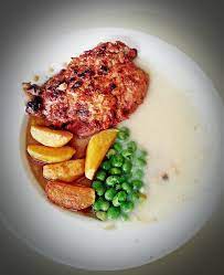 The restaurant has also included western cuisines such as chicken chop, steaks, noodles and fried rice to their menu. Venoth S Culinary Adventures Restoran E L Tanjung Malim Perak