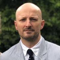 100+ "Streader" profiles