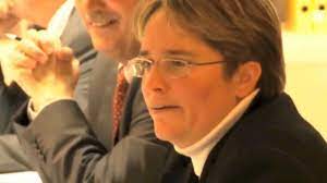 Im video begründet sie ihre plötzliche kandidatur. Magdalena Martullo Blocher The Seven Thinking Steps Youtube