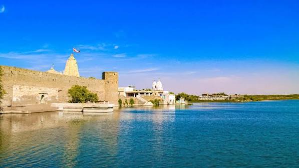 Narayan Sarovar