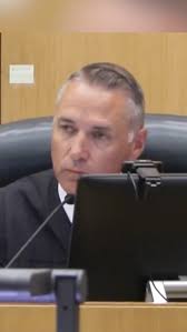 NextLiveTrial: Tennessee mother Robin Howington is accused of shooting and  killing her 5-year-old daughter and blaming her 2-year-old son for killing  his sister. Opening statements are underway now. #CourtTV