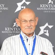 Eric Oaks's Instagram, Twitter & Facebook