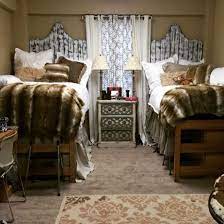 18 Amazing Coordinating Dorm Room Ideas Society19 Girls Dorm Room Ole Miss Dorm Rooms Dorm Room