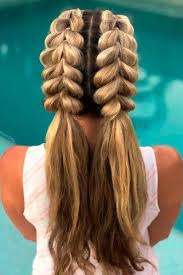 Messy side buns are cute and make for easy hairstyles for school. 30 Cute Hairstyles For A First Date