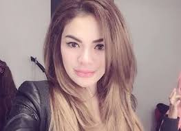 Nikita mirzani skincare face mist ini dapat menjadi solusi dan digunakan setelah memakai make up atau sesaat sebelum keluar rumah. Nikita Mirzani Age Height Weight Husband Boyfriend Biography More