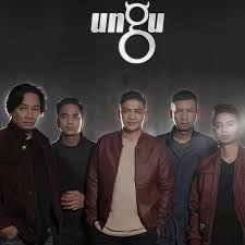 Lagu ku ingin kau tahu diriku disini menanti dirimu. Ungu Cinta Dalam Hati Lyrics Genius Lyrics