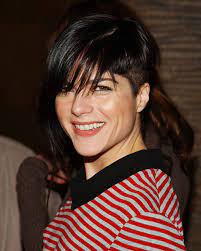 Browse 11,844 selma blair stock photos and images available, or start a new search to explore more stock. Undercut Frisuren Diese Stars Stehen Auf Den Undercut Brigitte De