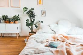 Date Unterm Dach Bequemes Bett Hubsche Schlafzimmer Dachschrage Einrichten