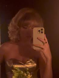 A season of birthdays, flowers, apples and a touch of fashion whispering  through it all.