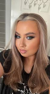 Makeup Artist based in Coatbridge 🥰 £20 full face including lashes 💃🏻  Still some Christmas appointments Available 🎄🎄 Message to book 🌹🌹