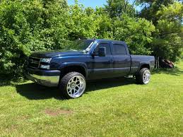 Fuel pressure regulator bolts, duramax. Mccoy S 4x4 This 2005 Chevy Silverado 2500 Hd Duramax Facebook