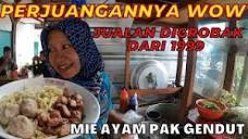 MIE AYAM PAK GENDUT JUALAN SEJAK 1999 DARI JUALAN DI GROBAKAN ...