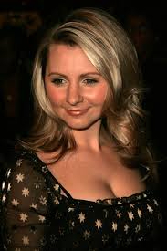 259 resultados de imágenes, fotos de stock e ilustraciones libres de  regalías para Beverly mitchell