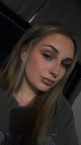 🏃🏼‍♀️💵