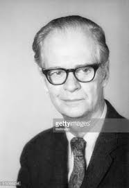 Piaget's Theory of Cognitive Applied to Two Famous Video Games