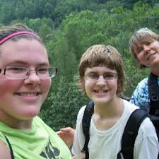 beth kohn (@bethkohn)