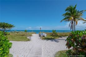 View current listings, prices and floorplans. Mar Azul Mls A11008218 600 Grapetree Dr 8 B S Key Biscayne Florida 33149