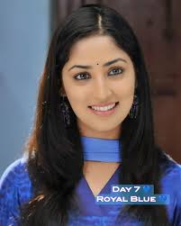 Today we'll be with Pulkit Samrat and Yami Gautam! They will be more than  happy to answer your questions so make sure to leave them below in the  comments!