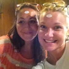 Elizabeth Maunder's Instagram, Twitter & Facebook