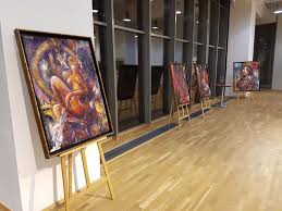 În 1906 poiana braşov a fost recunoscută ca staţiune de iarnă şi trei ani mai târziu se desfăşurau primele competiţii de iarnă. Provocare De Weekend Centrul De Agrement Èi Divertisment Poiana BraÈov