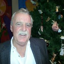 What aquatic plants are helpful for purifying water and providing oxygen in  a pond?