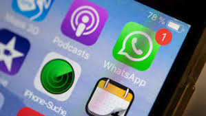 Somit dürfen ausschließlich schöpfer oder rechteinhaber darüber entscheiden, wie das jeweilige werk veröffentlicht, verbreitet und bearbeitet wird. Vaterstetten Bayern Hitler Bilder Und Lehrer Bashing Whatsapp Gruppe An Realschule Fliegt Auf Vaterstetten