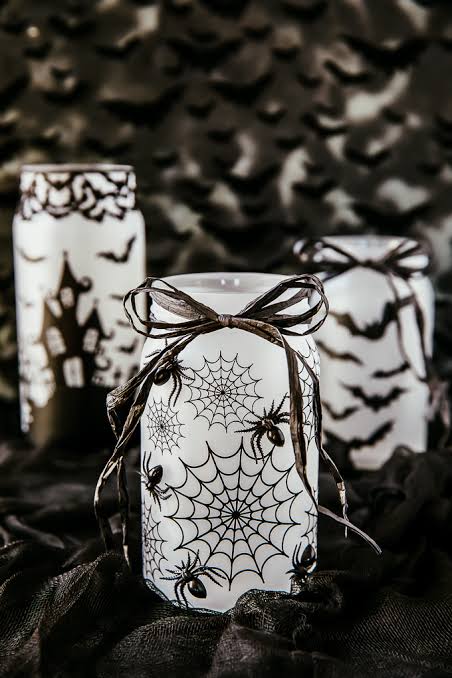 DIY Halloween Mason Jars - A Pumpkin And A Princess