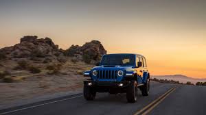 Learn about the 2021 jeep gladiator sport s exterior features including lighting, wheels and tires, colors, and more. Jeep Gladiator V8 And Phev Models Not Being Considered For Now