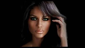 Hair colors, highlights and lowlights that complement brown skin tones. Best Hair Color Ideas For Dark Skin And Brown Eyes Youtube