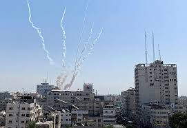 Several injured people were also treated at the beit hanoun hospital in the north of gaza, the ministry said in a statement on monday. Israel Attacks Hamas Military Targets In The Gaza Strip Atalayar Las Claves Del Mundo En Tus Manos