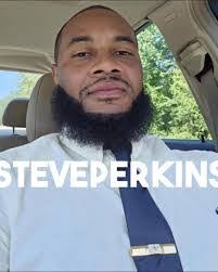 Lilly Hooper's Instagram, Twitter & Facebook