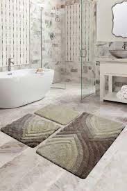 Banyo paspas setlerini ve takımlarını uygun fiyatlar, ücretsiz kargo ve hızlı teslimat avantajı ile hemen satın alın. Chilai Home Stella Kahve 3 Lu Set Banyo Paspas Banyo Halilari Chilai Home