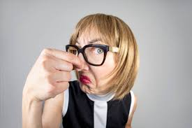 1 000+ Nez Pincé Photos, taleaux et images libre de droits - iStock | Nez  bouché, Mauvaise odeur, Sentir