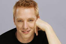 He is known for his work on 47 ronin (2013), az ember, aki nappal aludt (2003) and hamvadó cigarettavég (2001). Kihez Vonzodik Bereczki Zoltan