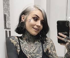 Leah Warner (inkiepinkiepie)