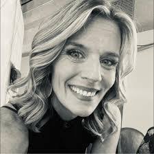 Karen Absher's Instagram, Twitter & Facebook