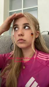 Dennis Borowski's Instagram, Twitter & Facebook