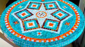I always have wooden pallets lying around near my driveway because i'm an avid gardener and order supplies in bulk. Diy Mosaic Garden Tabletop