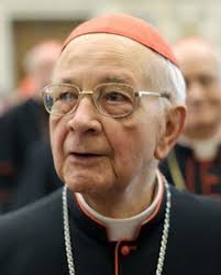 Cumbre clerical y pantalla gigante en el adiós a Eduardo Martínez Somalo