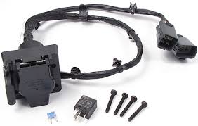 The wiring kit currently uses the same model as the advanced wiring kit , despite having its own model. Range Rover Evoque Trailer Wiring Kit
