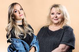 Kikki danielsson tycker att det var bättre förr. Melodifestivalen 2018 Debutanten Olivia Eliasson Intervjuar Veteranen Kikki Danielsson Veckorevyn