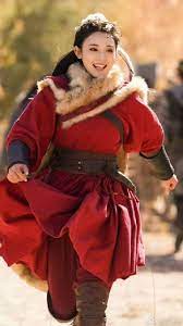 明艳动人的古装造型 电视剧东宫 彭小苒 东宫 红衣曲小枫真的很惊艳绝美 最是撩人 阿娘说 终于生了个女娃 将来一定能穿红衣 像玛尔其玛叶子那么红的衣裳 映在湖水里 一定漂亮极了 可怜那东宫太子妃 西洲的九公主 丹蚩王的掌上明珠 长眠之时不过才十八岁