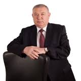 Aplicarea pentru credit va fi acceptata doar impreuna cu un codebitor persoana fizica. Bancherul Care Banci Acorda Credite Romanilor Care Lucreaza In Strainatate Si In Ce Conditii