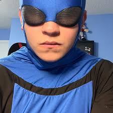 Máscara invencible/siniestra // IMPRESA EN 3D // Cosplay invencible //  Halloween