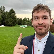 Aussie renter slams Sydney real estate agent for charging 'insane' fee over  'four ants'