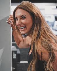 Mackenzie Ray's Instagram, Twitter & Facebook